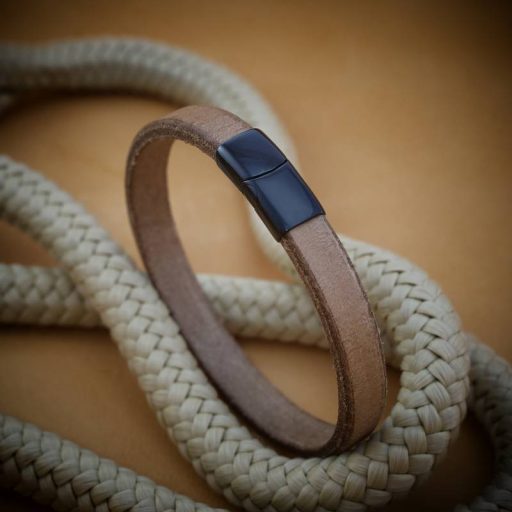 Black coloured magnetic bracelet clasp, 10mm